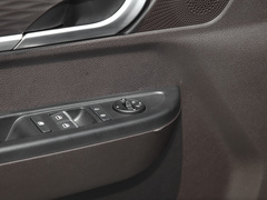 2023款 2.0L CNG长轴商务版 7座