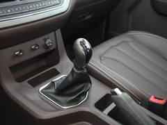 2023款 2.0L CNG长轴商务版 7座