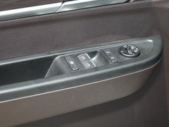 2023款 2.0L CNG长轴豪华营运版 7座
