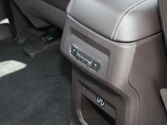 2023款 2.0L CNG长轴豪华营运版 7座