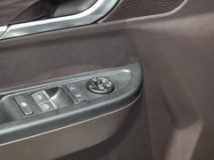 2023款 2.0L CNG长轴豪华营运版 7座