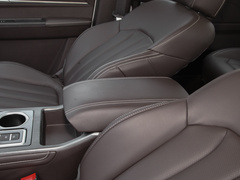 2023款 2.0L CNG长轴豪华营运版 7座