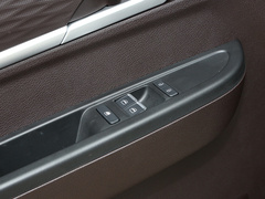 2023款 2.0L CNG长轴豪华营运版 7座