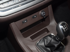2023款 2.0L CNG长轴豪华营运版 7座