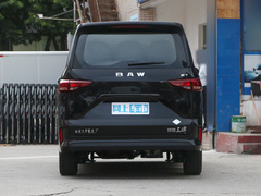 2023款 2.0L CNG长轴豪华营运版 9座