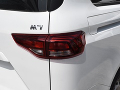 2023款 1.6L 标轴豪华营运版 7座