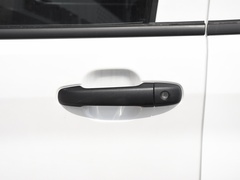 2023款 1.6L 标轴豪华营运版 7座