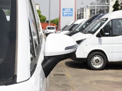 2023款 1.6L 標(biāo)軸豪華營(yíng)運(yùn)版 7座
