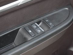2023款 1.6L 標(biāo)軸豪華營運(yùn)版 7座