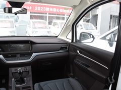 2023款 1.6L 標(biāo)軸豪華營運(yùn)版 7座