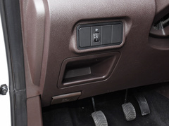2023款 1.6L 标轴豪华营运版 7座