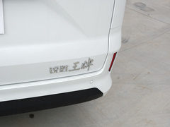 2023款 1.6L 长轴豪华营运版 7座