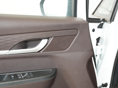 2023款 1.6L 长轴豪华营运版 7座