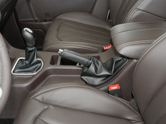2023款 1.6L 长轴豪华营运版 7座