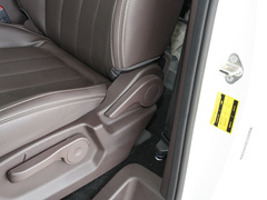2023款 1.6L 长轴豪华营运版 7座