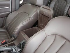 2023款 1.6L 长轴豪华营运版 7座