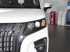 2023款 2.0L 长轴豪华营运版 9座