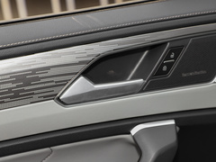 2023款 改款 380TSI 四驱R-Line Pro智慧版