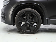 2023款 改款 380TSI 四驱旗舰智慧版 