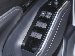 2023款 2.5L HEV四驱尊贵版