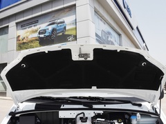 2023款 2.0T 手动经典城配王长轴高顶3座
