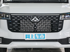 2023款 2.0T PLUS 手动商旅版短轴中顶9座