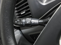 2023款 2.0T PLUS 手动商旅版短轴中顶9座