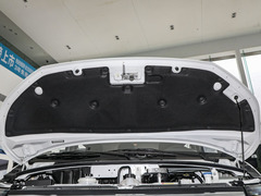 2023款 2.0T PLUS 手动商旅版短轴中顶9座
