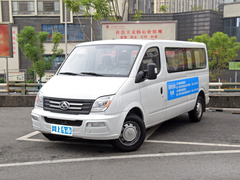 2023款 2.0T 手动经典傲运通长轴超低顶6/7/8/9座