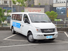 2023款 2.0T 手动经典傲运通长轴超低顶6/7/8/9座