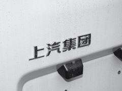 2023款 2.0T 手动经典傲运通长轴超低顶6/7/8/9座