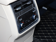 坦克500 2023款 3.0T 运动版 登峰型 7座