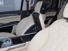 2023款 3.0T 运动版 登峰型 7座