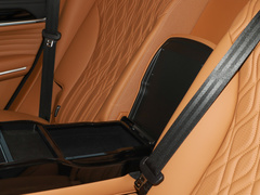 2023款 3.0T 商务版 登峰型 5座