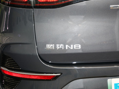 2023款  四驱超混旗舰七座版