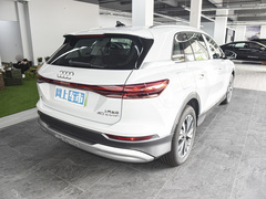 2023款 40 e-tron 闪耀型 锦衣套装