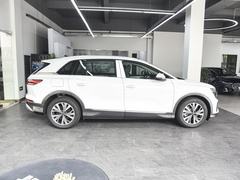 2023款 40 e-tron 闪耀型 锦衣套装
