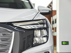 2023款 40 e-tron 闪耀型 锦衣套装