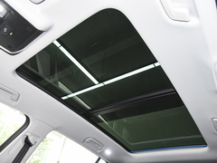 2023款 40 e-tron 闪耀型 锦衣套装