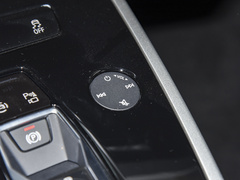 2023款 40 e-tron 闪耀型 锦衣套装