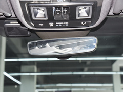 2023款 40 e-tron 闪耀型 机甲套装