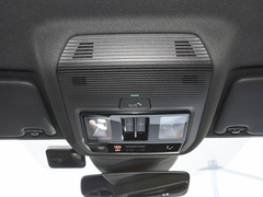 2023款 40 e-tron 星耀型 机甲套装
