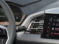 2023款 40 e-tron 星耀型 机甲套装