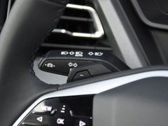 2023款 40 e-tron 星耀型 机甲套装
