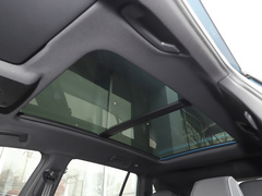 2023款 40 e-tron 星耀型 机甲套装