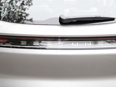 2023款 2.0T 自动豪华型