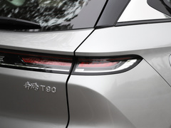 2023款 2.0T 自动豪华型