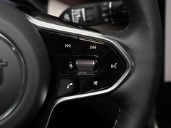 2023款 2.0T 自动豪华型