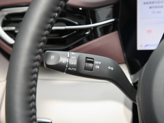 2023款 2.0T 自动豪华型