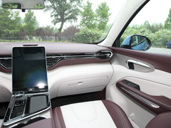2023款 2.0T 自动豪华型